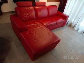 Divano Pelle Pieno Fiore Rosso con Chaise Longue