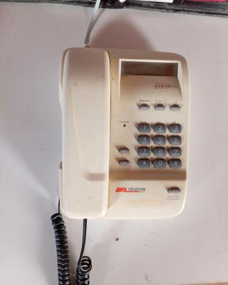 telefono fisso da tavolo