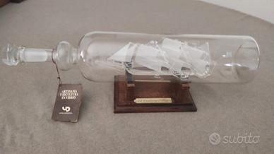 Nave in bottiglia, El Couronne 1638 , collezione