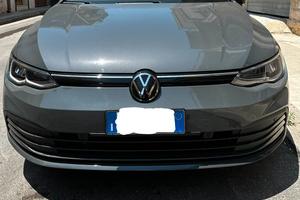 Volkswagen golf 8 2023 1.0 etsi Dsg