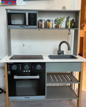 Cucina Miele giocattolo con accessori