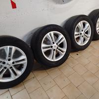 Gomme 215/60/17 + cerchi in lega