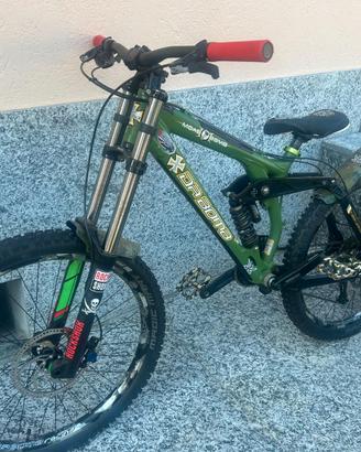 bicicletta MTB mountain bike downhill DA BOMB tg.S