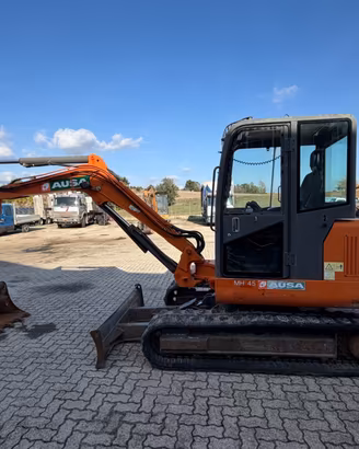 Miniescavatore cingolato 45qli