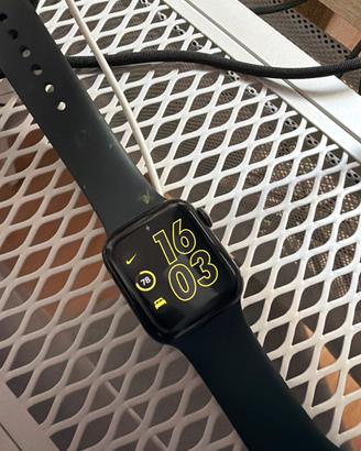 Apple Watch SE (2ª generazione, 2022)