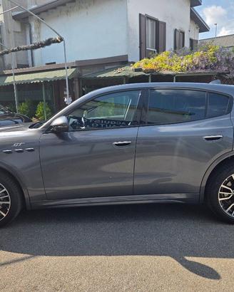MASERATI Grecale MHEV 250 CV AWD GT