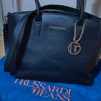 Trussardi 