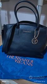 Trussardi 