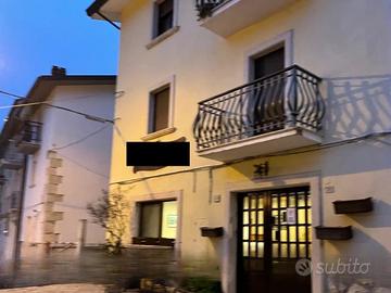 ROCCARASO, locale commerciale