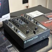 Native Instruments Traktor Kontrol Z2