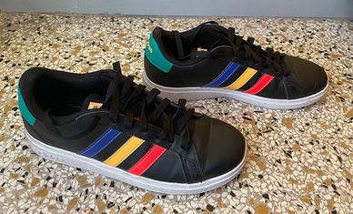 scarpe Adidas nere