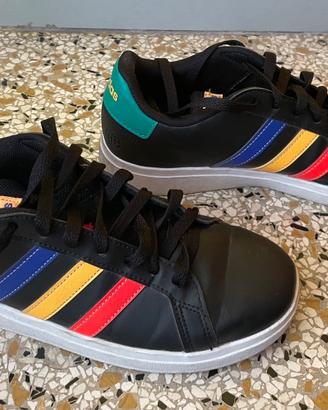 scarpe Adidas nere