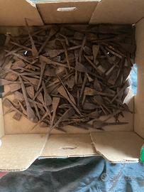 Chiodi per ferratura cavalli