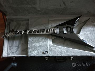 Chitarra elettrica ESP Arrow E-II 7 corde + case