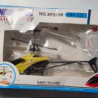 Elicottero giocattolo radiocomandato con giroscopi