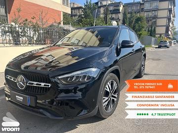 MERCEDES GLA (H247) GLA 200 d Automati...