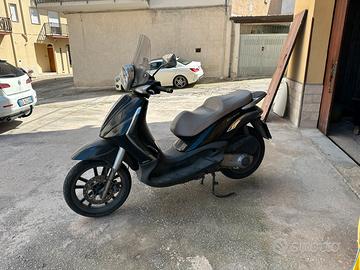 Beverly 250 i.e Tourer