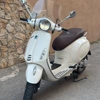 Vespa primavera 50