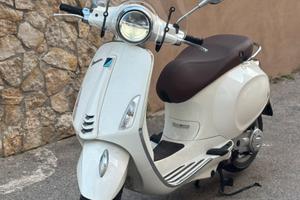Vespa primavera 50