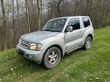 Pajero 3200 DID GLS Valuto anche permute