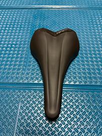 Selle italia SLR 242x145 mm L1