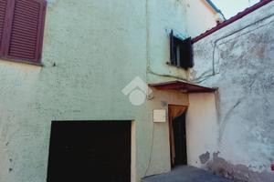 CASA SEMINDIPENDENTE A SOGLIANO AL RUBICONE