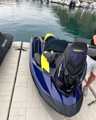 Nautica