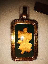 ciondolo foglia d'oro 18Kt