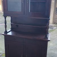 Credenza antica