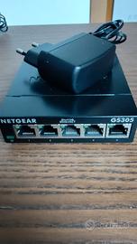 Switch NETGEAR GS305 (v3)
