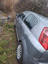 fiat grande punto a Savona 