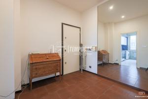 AMPIO 5 LOCALI RISTRUTTURATO CON VISTA DUE TORRI