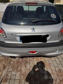 Peugeot 206 hai