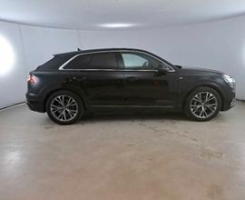 AUDI Q8 50 TDI MHEV 210kW quattro tiptronic Sport