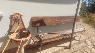 panche il legno e ferro battuto 
