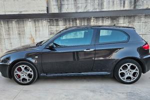 147 GTA targa oro RIAR