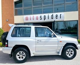 Mitsubishi Pajero 2.5 TDI Metal-top S.S. GLS Targe