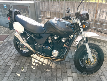 Kawasaki zr7 cafè racer