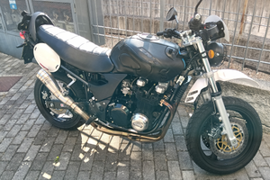 Kawasaki zr7 cafè racer