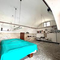 NEGOZIO A CEGLIE MESSAPICA