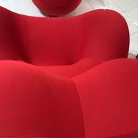 Up5_6 woman chair
