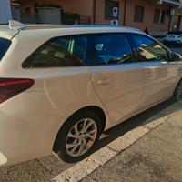 TOYOTA AURIS TOURING SPORTS 1.8 HYBRID