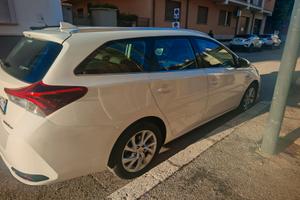 TOYOTA AURIS TOURING SPORTS 1.8 HYBRID