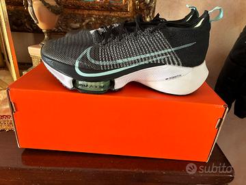 NIKE AIR ZOOM TEMPO NEXT %