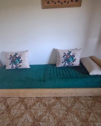 2 divani marocchini completi + 2 basi