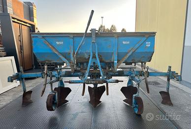 Sarchiatrice per mais a 3 - 5 file con spargisale