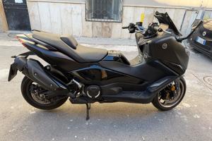 Yamaha T Max 560 - 2025