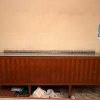 Tavolo da soggiorno con vetro