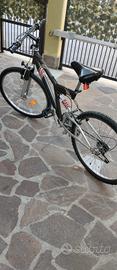 Bici Mountain bike  diametro ruota 26