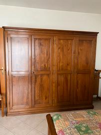 Armadio in legno pregiato